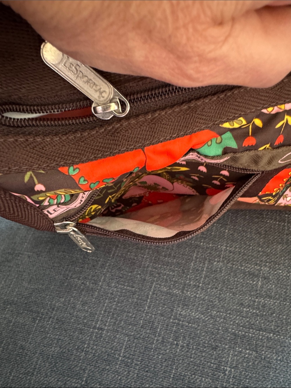 LeSportsac floral bag - Picture 10 of 13